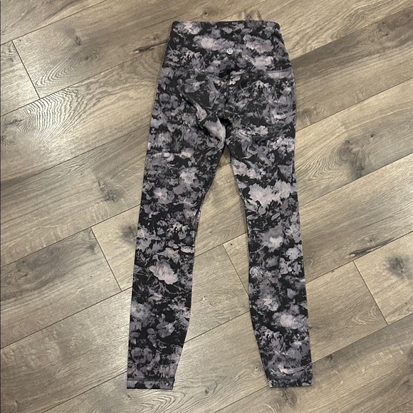 Lululemon align Floral Leggings - Picture 1 of 4